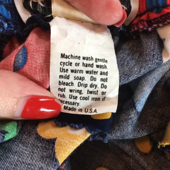 Bright & cheerful vintage 1960s ditzy daisies ric-rac skirt - Picture 10 of 15